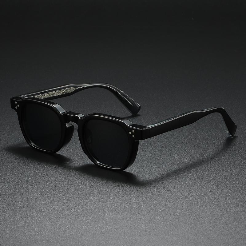 Non-polarized Retro Punk Men Sunglasses Small Frame Square Personalized Design Sun Glasses Women Travel Party Business Festival Gift