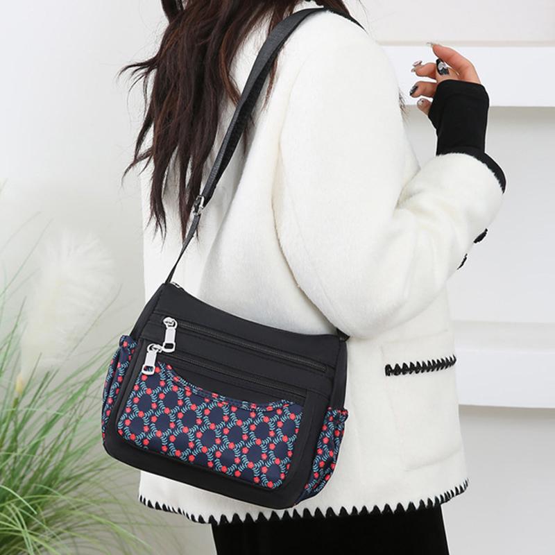 Mote Ny Middelaldrende Mamma-veske Stor kapasitet Trykt Flerlags Skulderveske Lett Casual Joker Dame Crossbody-veske