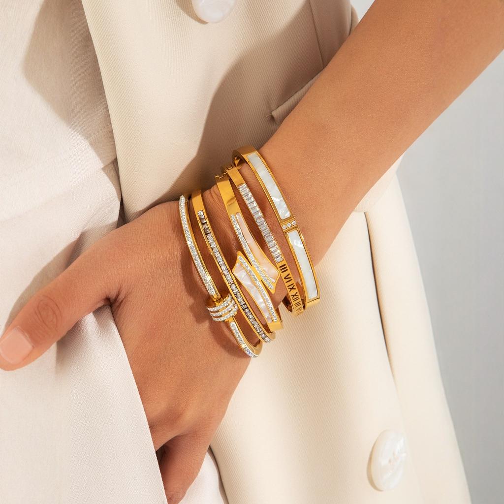 Htpwe Stainless Steel Zirconium Shell Bracelet For Women 18k Gold Plated Couple Holiday Gift Bracelet Party Daily Zircon