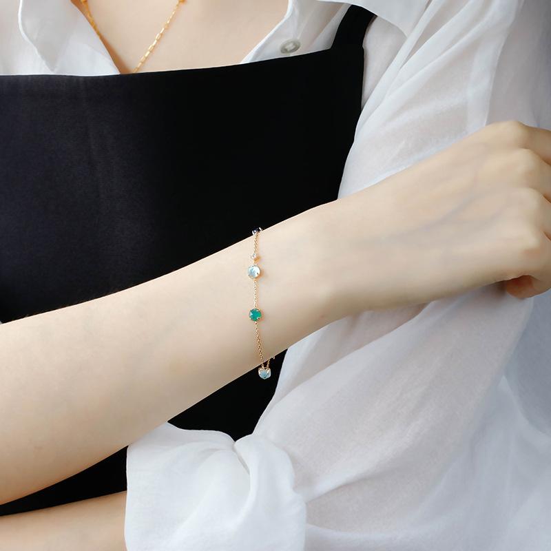 Dunlay Jewelry French Retro Niche Style S925 Silver Plated with 14k Gold Chrysoprase + White Shell Bracelet