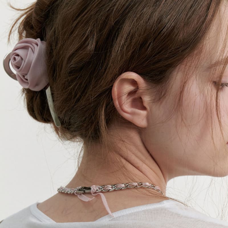 LOVE ME MONSTER Bebe Sheer Ribbon Chain Necklace (L241MNK090)