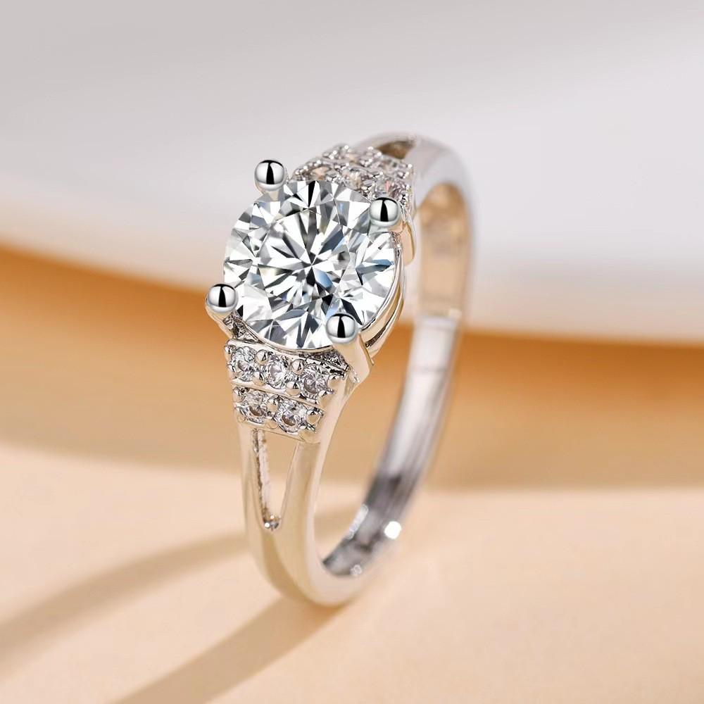 TikTok Influencer Inspired Moissanite Six-Prong Wedding Ring for Women - One Carat Jewelry