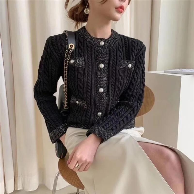 Short Knitted Cardigan Women's Solid Color Pearl Button Warm Coat Short Top New Fashion Simple Casual Commuting Spring Autumn