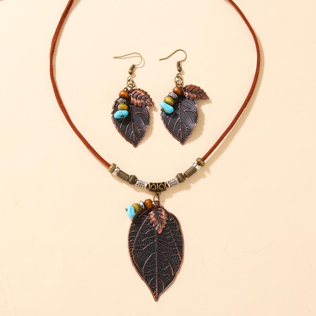 Trendy Five Leaf Clover Beaded Necklace And Earrings Set With Braided Wax Cord Pendant For Casual Everyday Wear