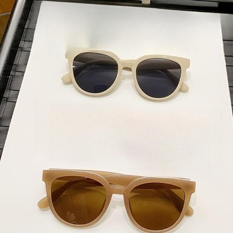 

2 пары в стиле ретро, нейтральные, легкие и прочные, подходят для повседневного досуга, занятий спортом и других видов деятельности