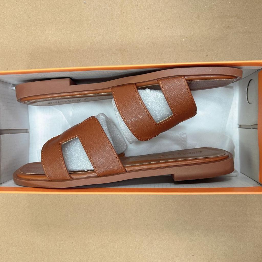 Summer Internet celebrities new Korean version of one-word slippers women wear h slippers versatile sandals flat beach shoes large size shoes