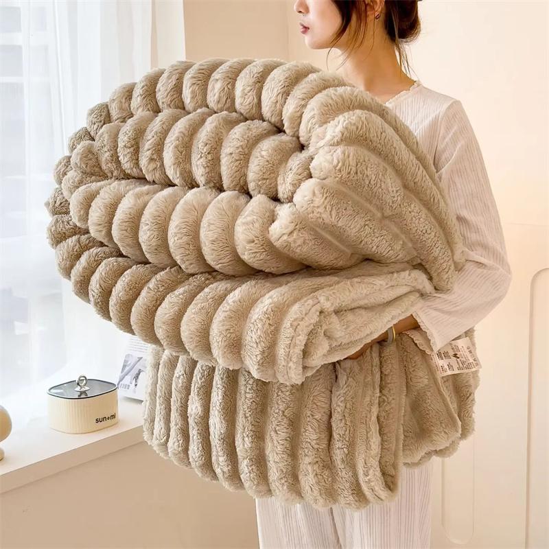 1 Piece Thickened Flannel Blanket Solid Color Soft Fluffy Plush Throws for Sofa Bed Office Travel Coral Rabbit Plush Blanket Winter Thermal Blanket