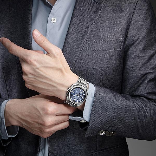 Seiko Herren SBXD013 (ASTRON NEXTER GPS Solar Metallarmband Herren) Runde Uhr Silber Mehrzeiger Analog