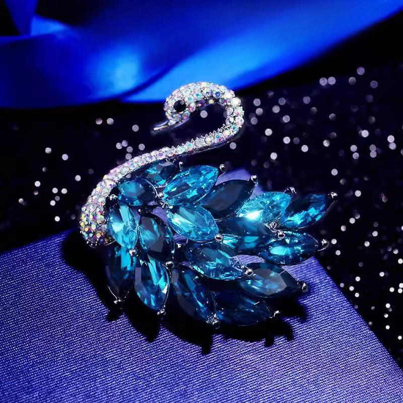 Elegant Crystal Swan Brooch: High-End Women's Pin with Korean Design Charm