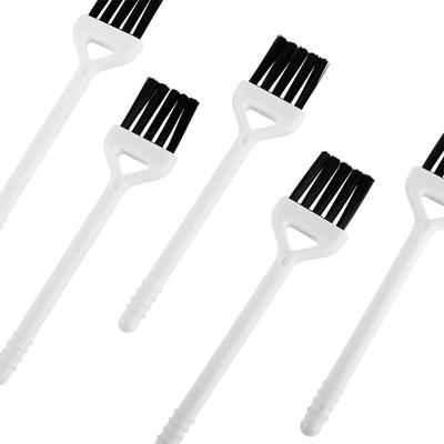 Pomůcky na úklid – Čisticí kartáče
