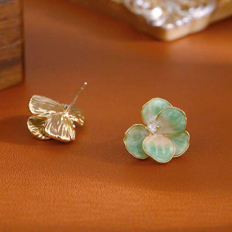 Iris Flower Enamel Stud Earrings: Fresh, Cute, and Versatile for Spring/Summer 2025