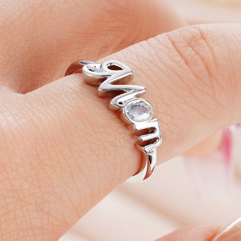 Huitan Fancy Mom Shaped Women Ring Copper Color Inlaid Bright CZ Romantic Mother's Day Elegant Accessories for Mom Zircon Gift