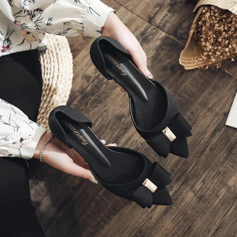 

Летние пляжные босоножки из желе, женские, слипоны с бантом, женские, с острым носком, босоножки, толстые, средние, высокие каблуки, туфли Scarpe 2024 Less than one size5 чёрный