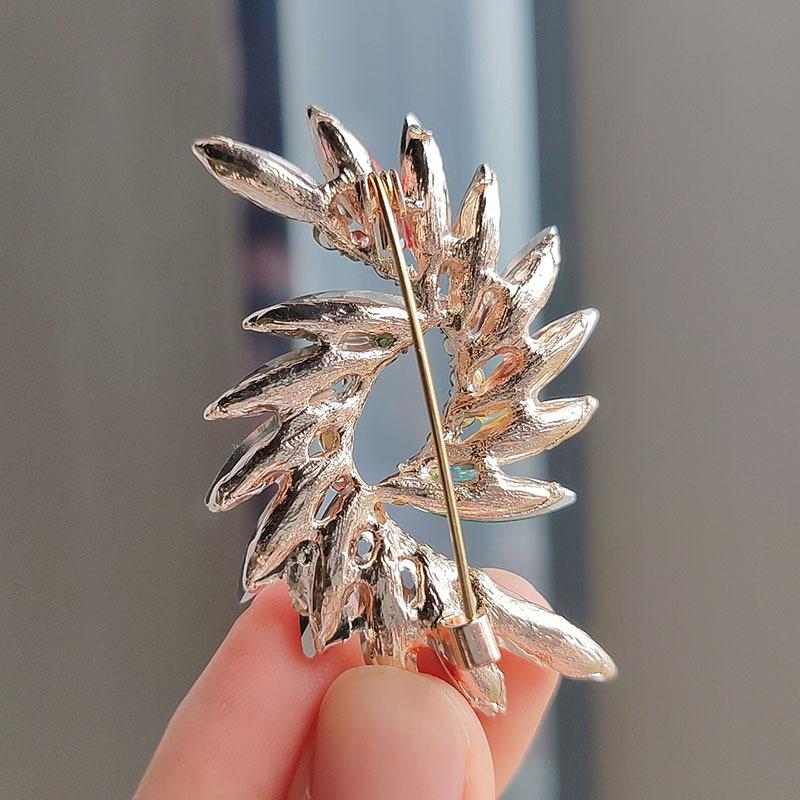 Fashion Personality Versatile Crystal Glass Brooch Pin Men's and Women's Clothing Accessories