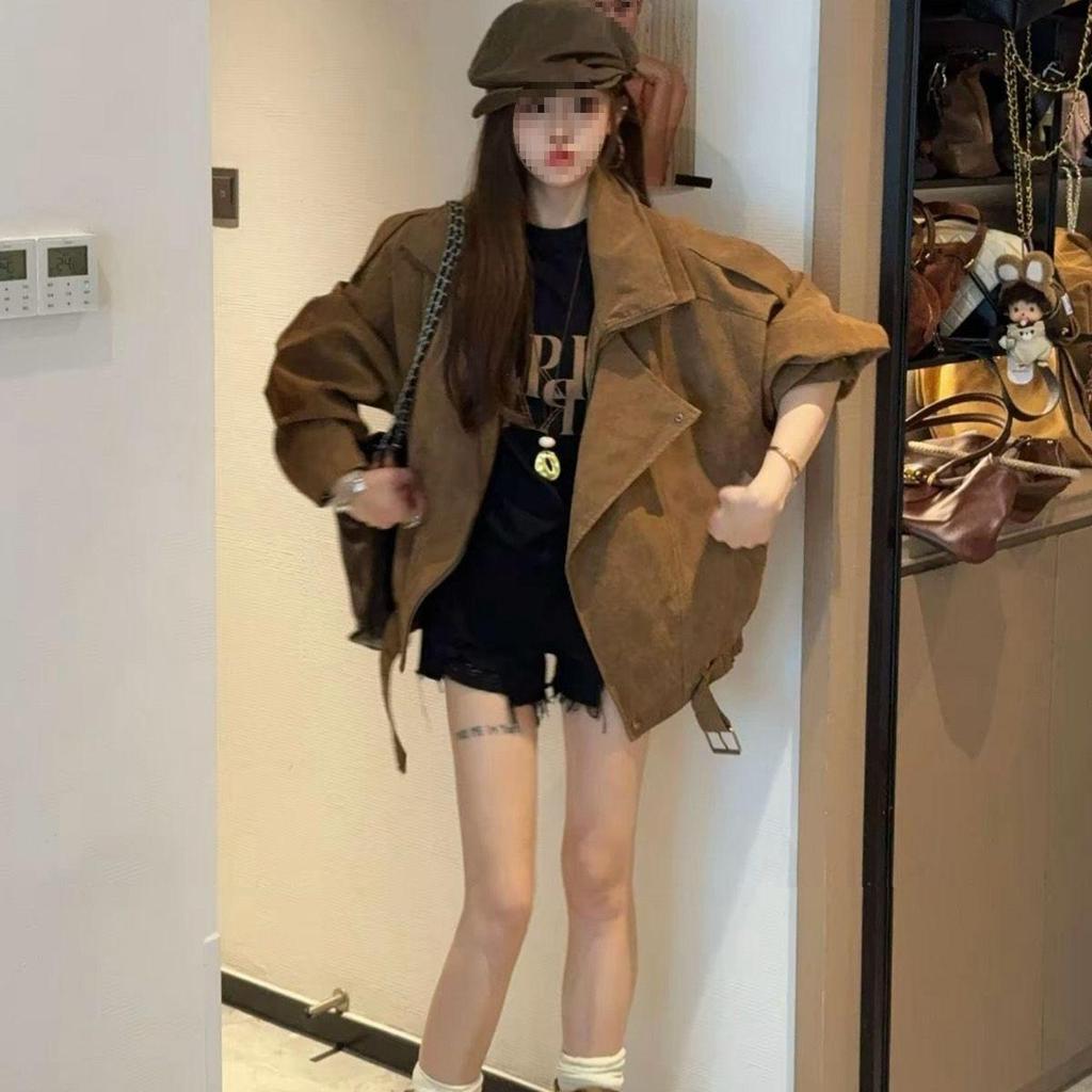 2025 Chic Short Suede Jacket: Women's Stylish Lightweight Outerwear for Early Autumn and Spring.