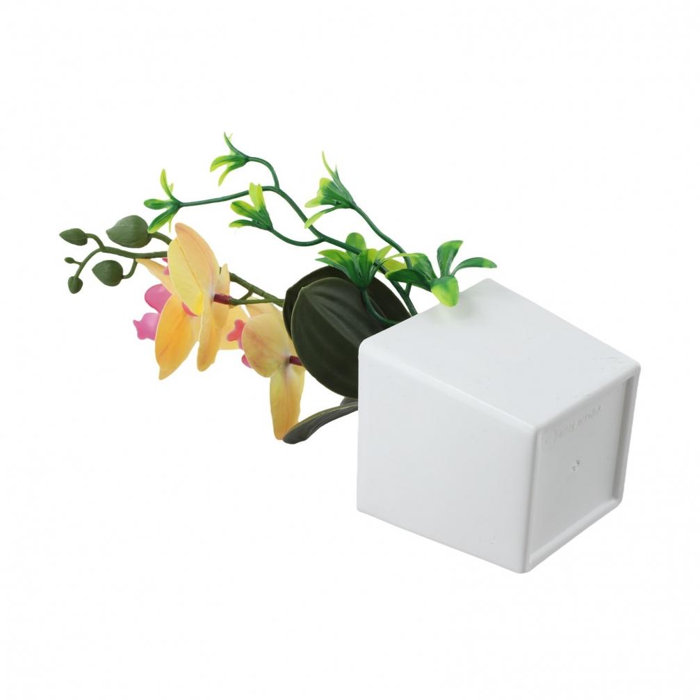 Simulace tří Phalaenopsis hrnkových umělých květinových ozdob