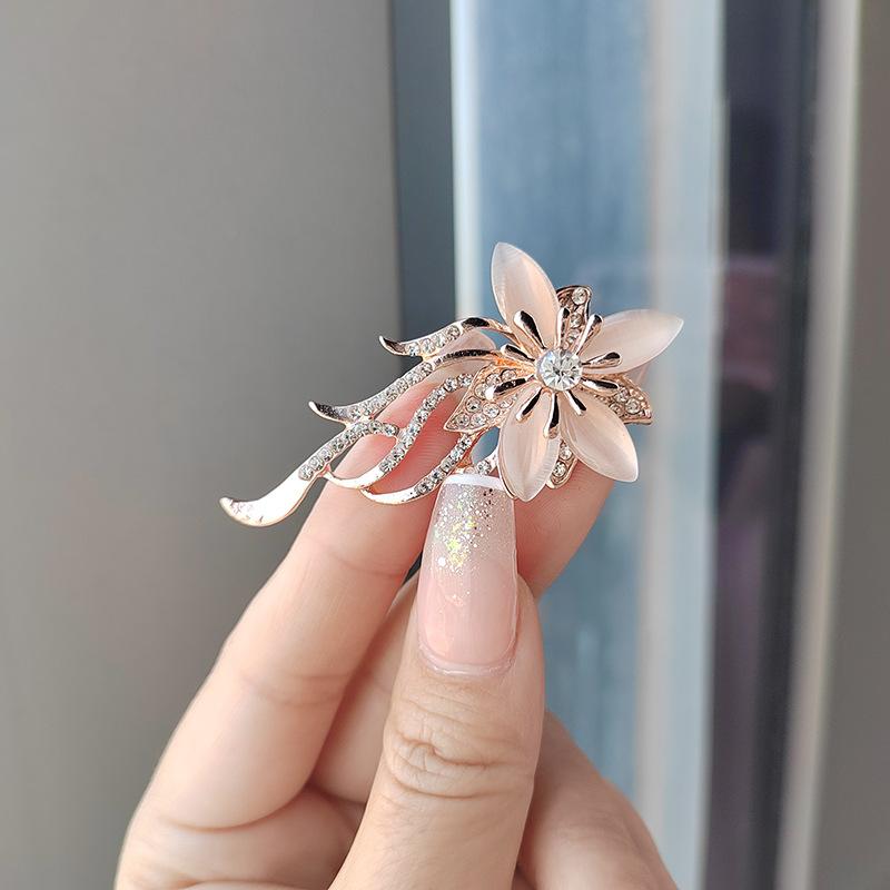 Fashion Flower Brooch For Women Rhinestone Brooch Jewelry Opal Brooch Pins Jewelry Girl Gift
