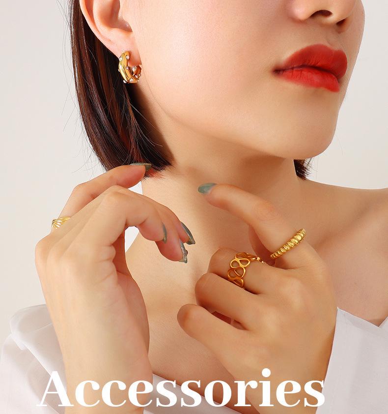 Gold-Plated Titanium Steel C-Shaped Earrings with Imitation Pearl and Zircon Inlays
