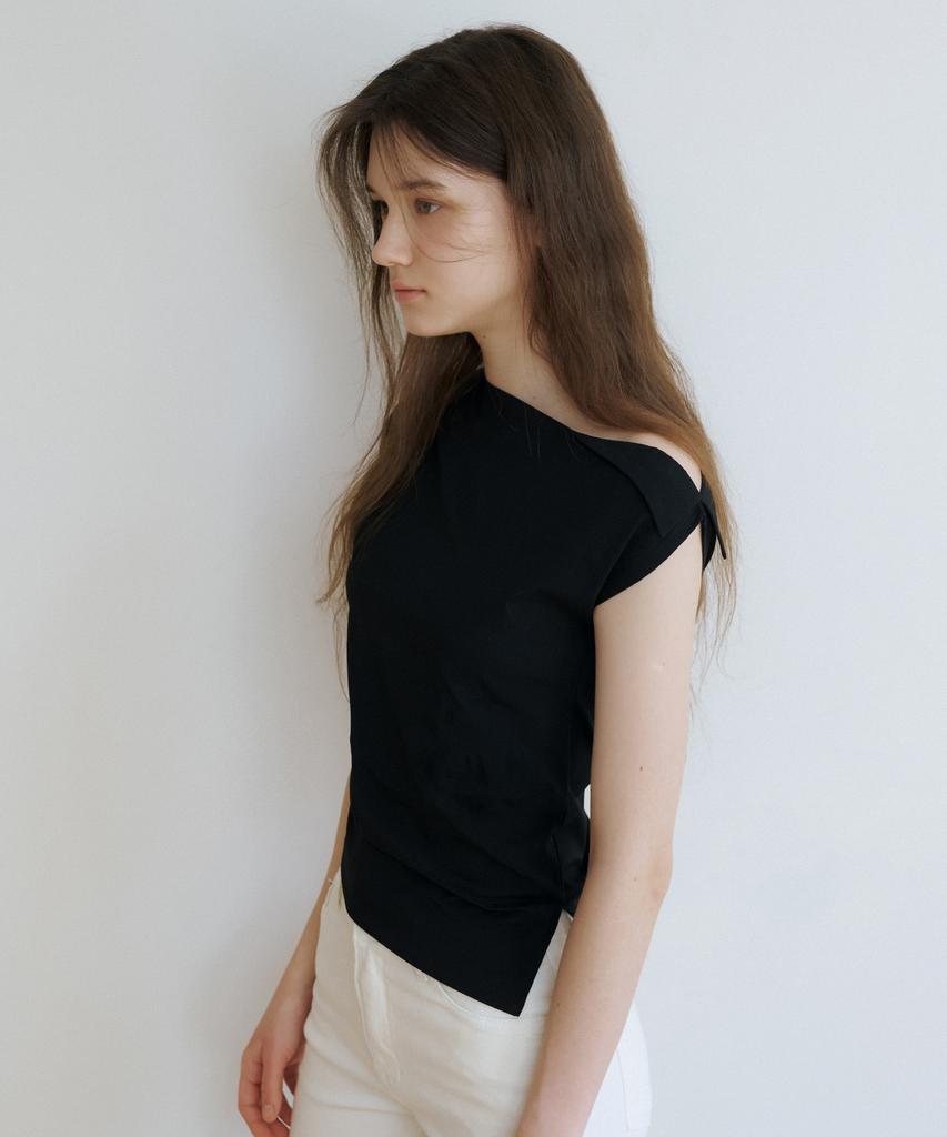 REORG Wa One Shoulder Blouse Black