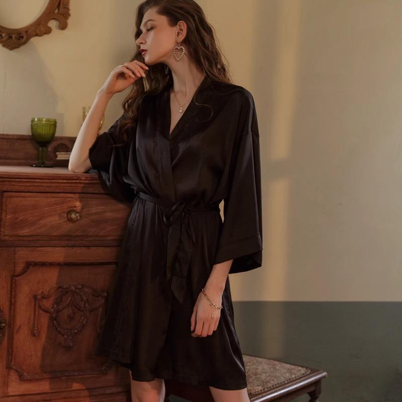 Dámské hedvábné noční košilka na tenká ramínka 2025: Luxusní pyžamo z morušového hedvábí na podzim