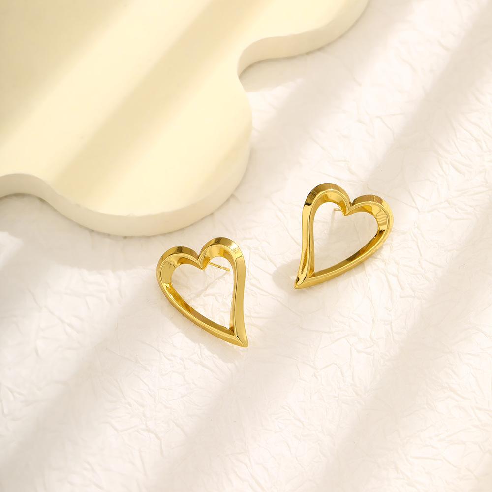 Temperament Retro Vertical Striped Stud Earrings High-Grade Stainless Steel Hollow Love Butterfly Earrings Women'S Niche Earrings