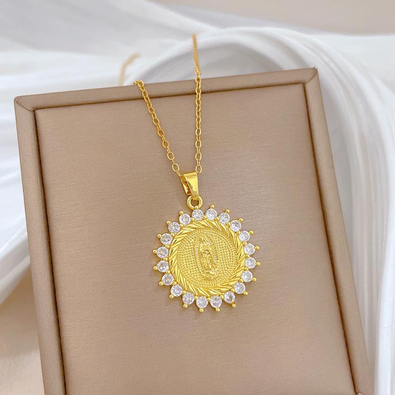 Round Spiral Portrait Light Luxury Temperament Gorgeous Full Diamond Necklace Female Versatile Collarbone Chain Titanium Steel Chain