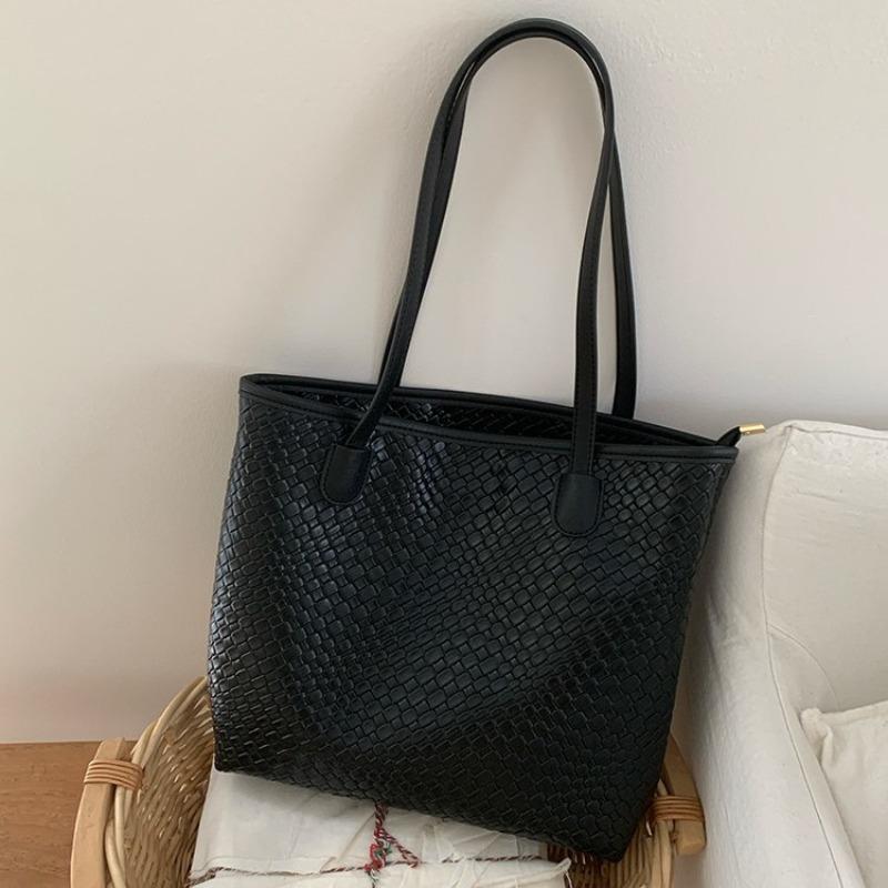 Bags Women's New Women's Bags Large Capacity Work Commuter Black Portable Shoulder Bags Woven Tote Bags Tide