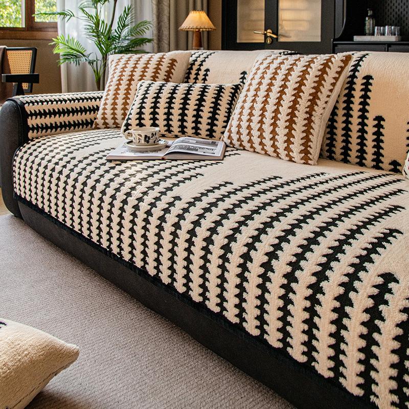 

Новая зимняя толстая хлопковая бархатная подушка для дивана с противоскользящим плюшевым чехлом-накидкой для дивана 45 * 45cm cover