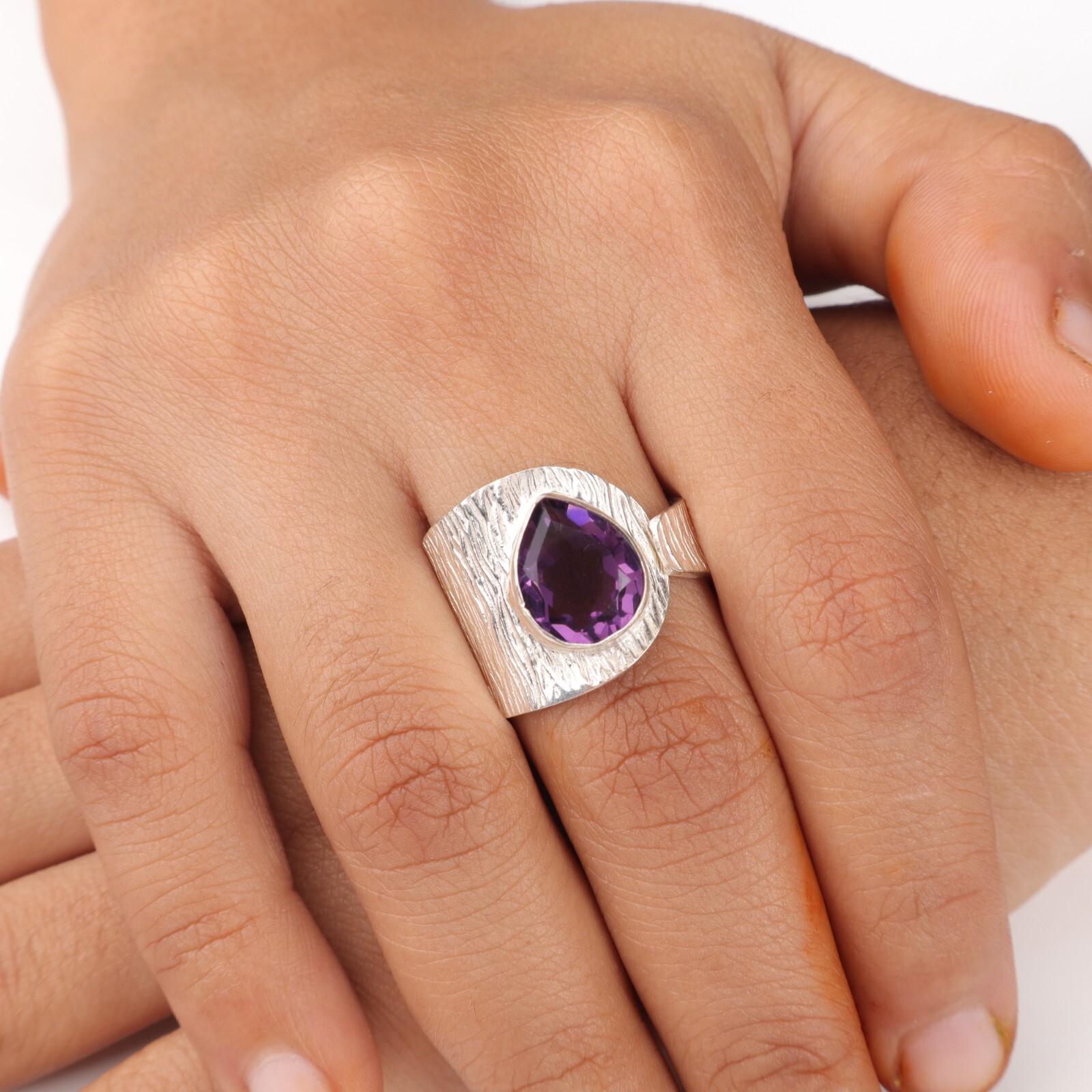 

Аметист Драгоценный камень 925 Стерлинговое серебро Ювелирные изделия Ручной работы Кольцо Подарок для девушки RR-63-9 13