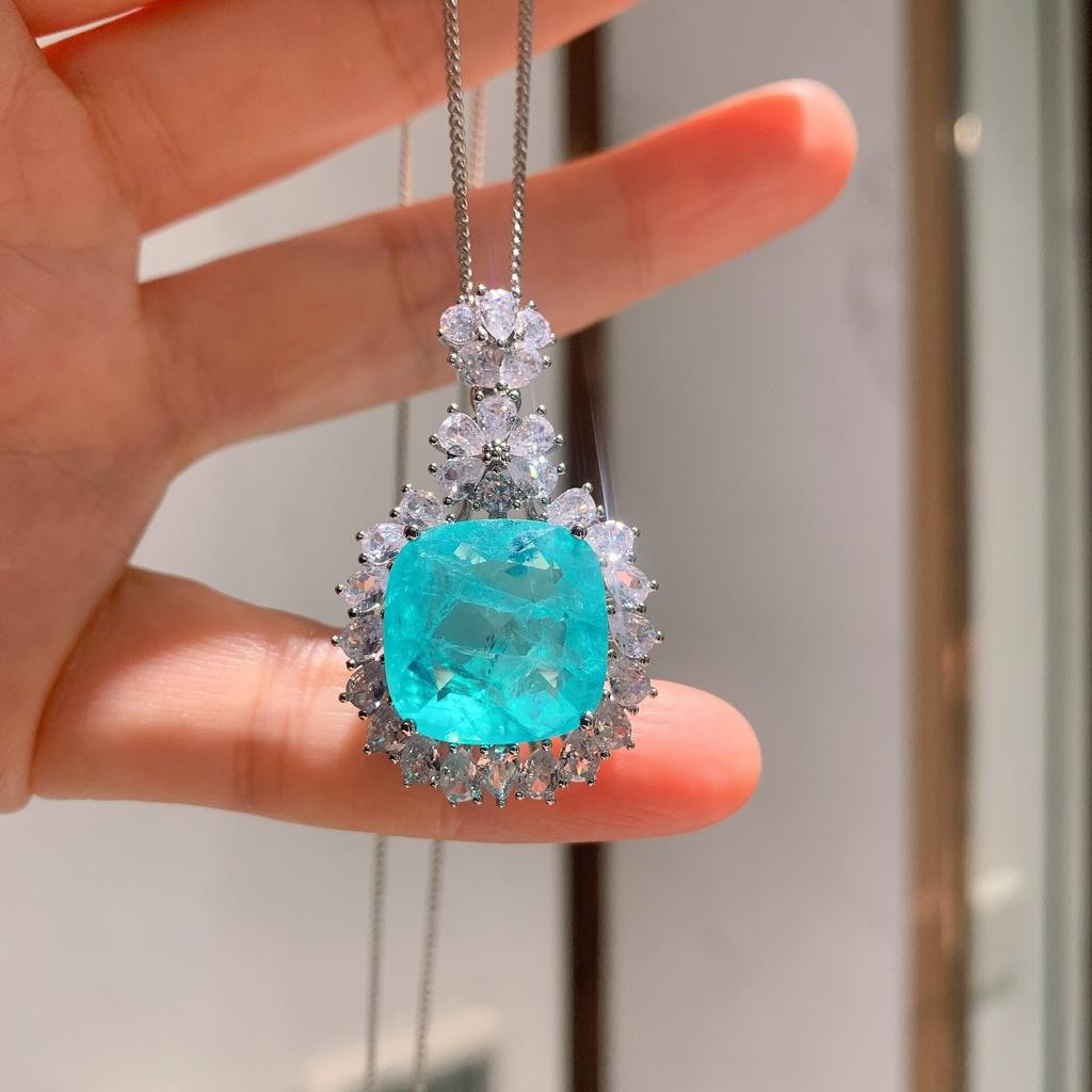BELLA BOX Gorgeous Pendant Necklace Aesthetic Wedding Neck Accessories For Women Ceremony Party Unique Necklace Trendy Jewelry