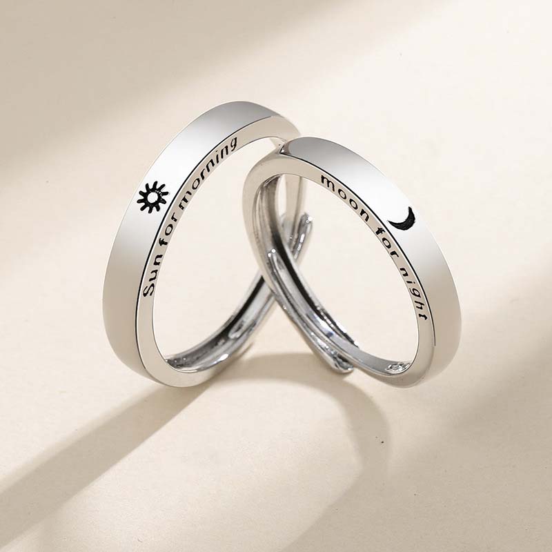 2Pcs Sliver Color Sun Moon Couple Rings for Women Men Simple Heart Matching Open Adjustable Finger Ring Set Wedding Jewelry Gift