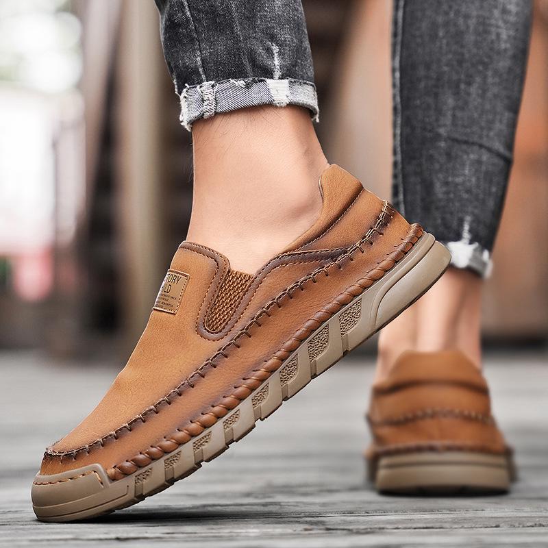 Men's Large Size Non-Slip Soft Sole Leather Loafers for Autumn, Size 45-46