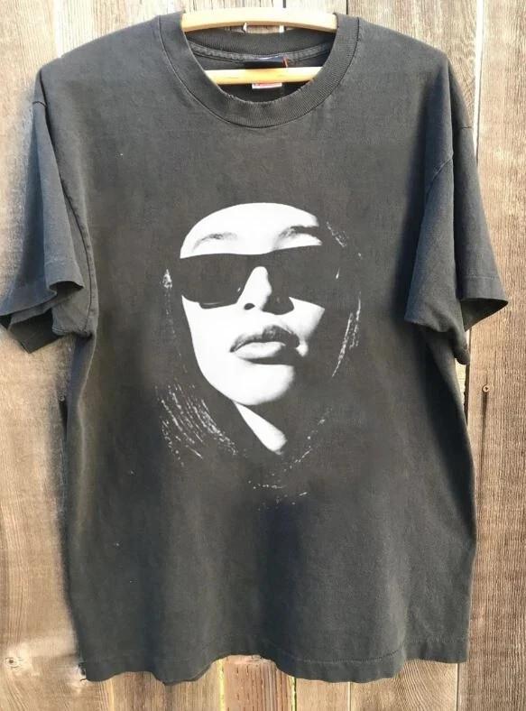 Aaliyah vintage retro charcoal tshirt men women Unisex T-Shirt XL