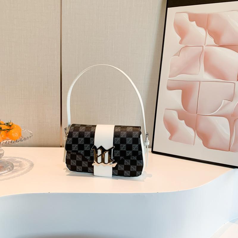 New fashion shoulder bag solid color beautiful simple women's bag summer casual messenger small square bag