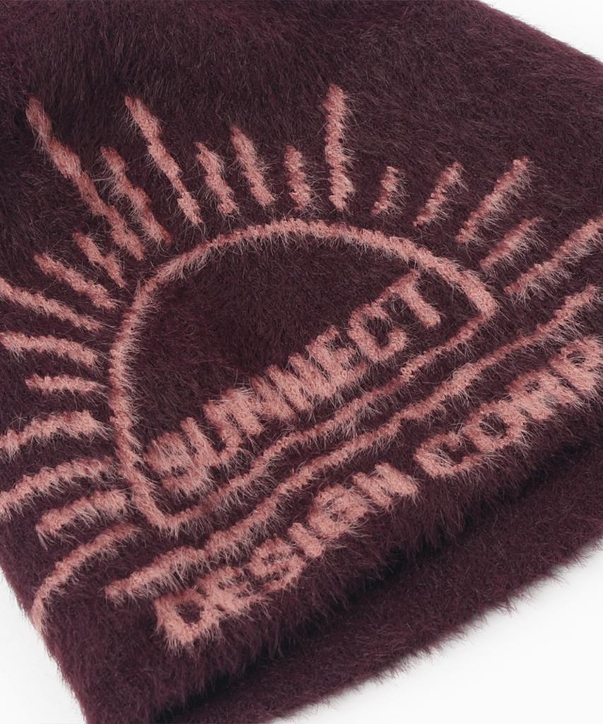 Sseonegteu Sunrise Shaggy Beanie - Burgundy
