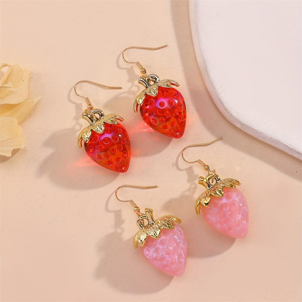 Sweet Transparent Acrylic Strawberry Pendant Earrings For Women Red Pink Fruit Drop Earrings Lovely Jewelry Gift