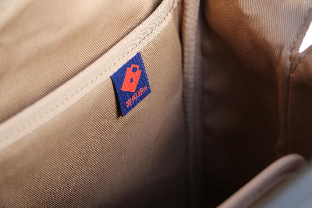 [YOUTA] LIZARD Toyooka Tasche Doktortasche, Hergestellt in Japan mit Synthetikleder, Vertikaler Stil, Marineblau, Groß