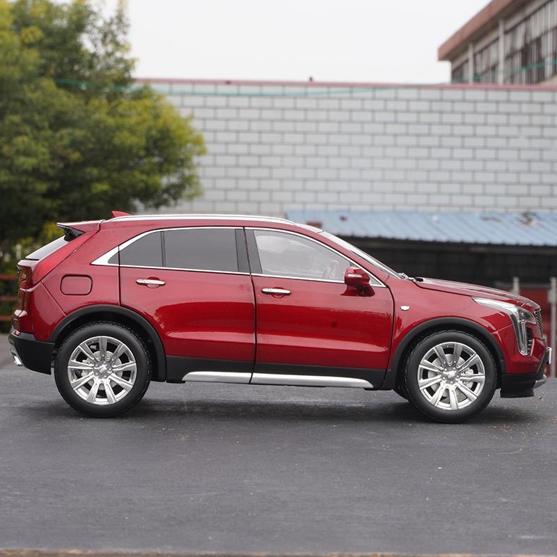 1:18 XT4 SUV Alloy Luxy Car Model Diecasts Metal Off-road Vehicles Car Model Simulation Collection Childrens Toy Gift Decoration
