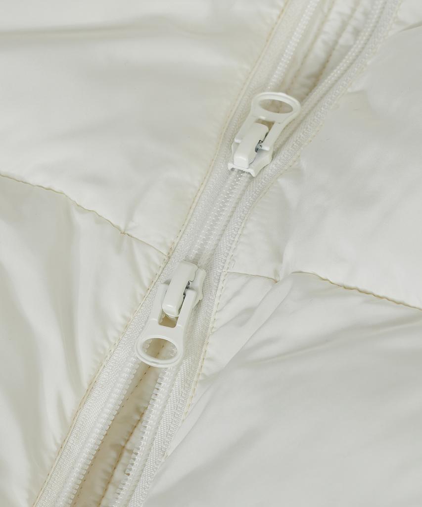 Standarderror 87-Stan021 Essential Asymmetrical Oversized Hooded Padded Jumper Ivory