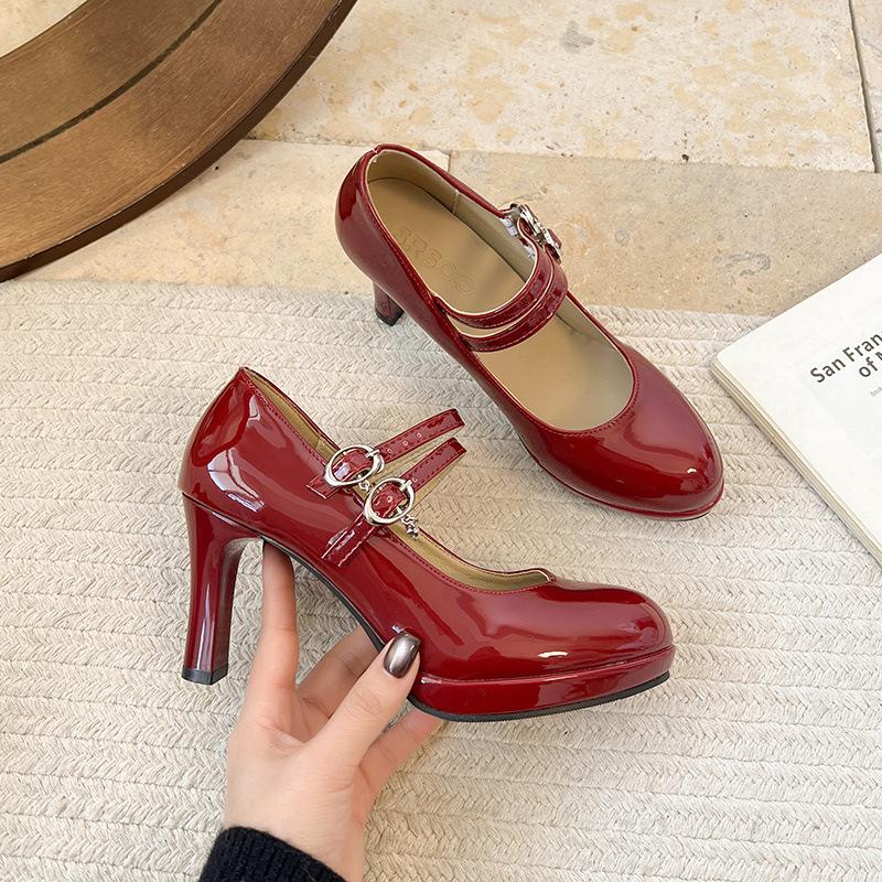 Designer Luxury Patent Leather Thick Heel Women Mary Jane Shoes Fashion Belt Buckle Shoes Ladies Elegant Dress Dancing Pumps