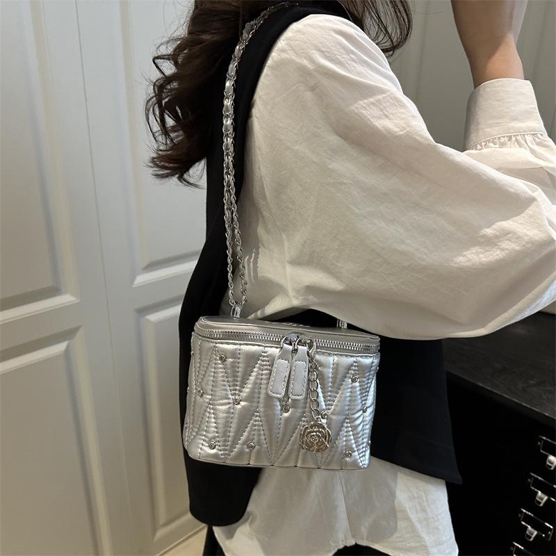 Premium Sense Xiaoxiangfeng Portable Small Square Bag Women's 2025 Summer New Simple Fashion Diamond Shoulder Bag Ins Tide