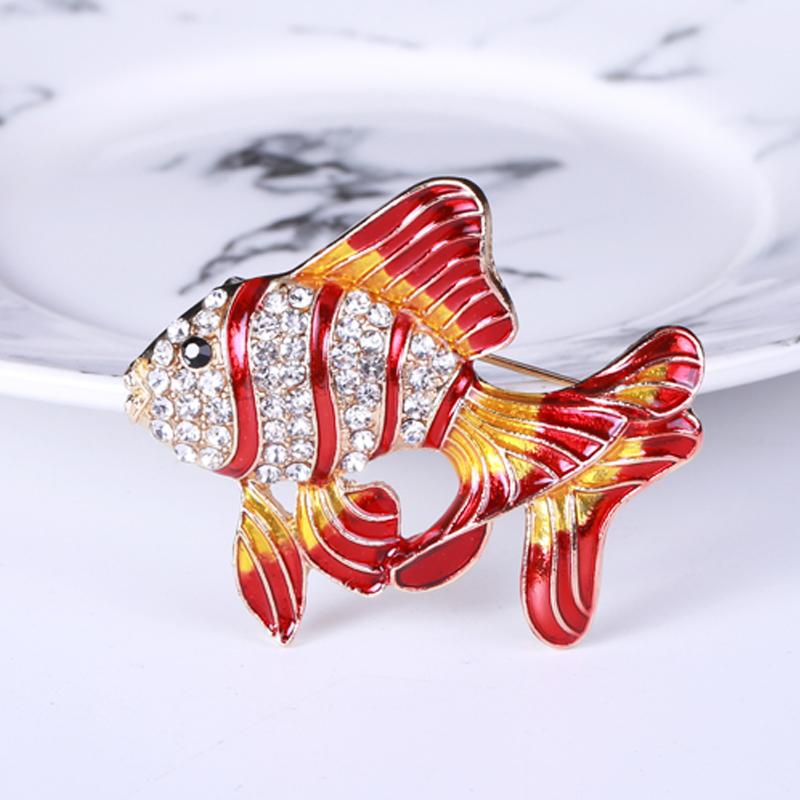 Rhinestone Goldfish Brooches for Women Enamel Sea Animal Pins Event Party Funny Luxury Backpack Decoration Clothes Accessories