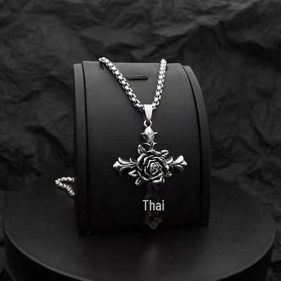 Europietiško-amerikietiško stiliaus rožės kryžiaus ilga grandinėlė, vyriškas hiphopo mados pakabukas, prie visko deranti megztinio grandinėlė