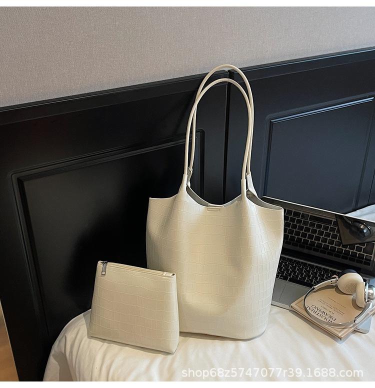 

Crocodile print hand-held bag women s 2025 new trendy fashion texture tote bag solid color shoulder underarm bag