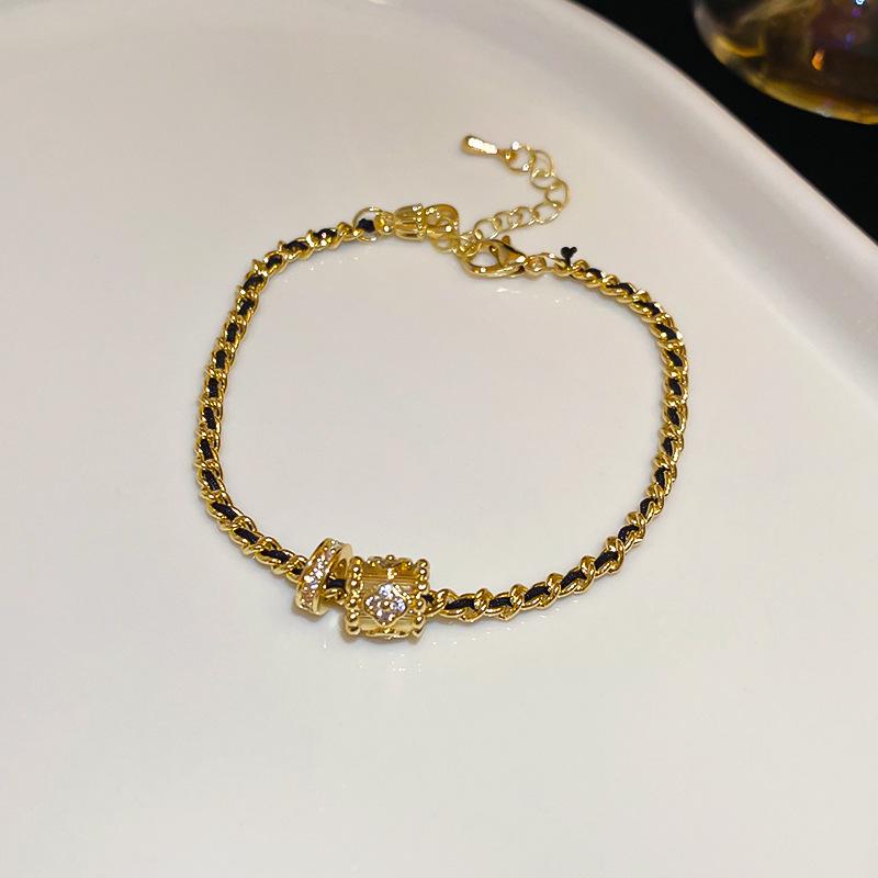 

Korean Zircon Octagonal Rose Bracelet - Light Luxury, Elegant Bangle, Fresh Sweet Hand Jewelry