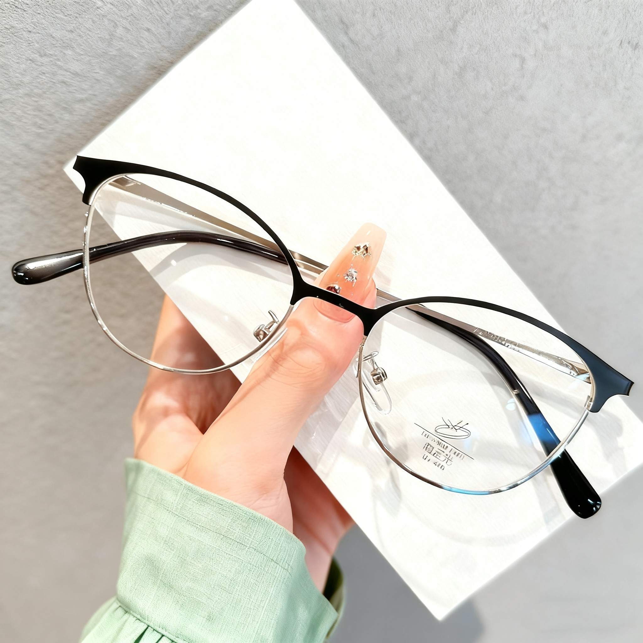 

Korean Style Small Reading Spectacles for Female New Fashion Cat Eye Far Sight Eyeglasses Unisex Stylish Anti- Blue-Ray Eye Spectacles+4.0 1.0