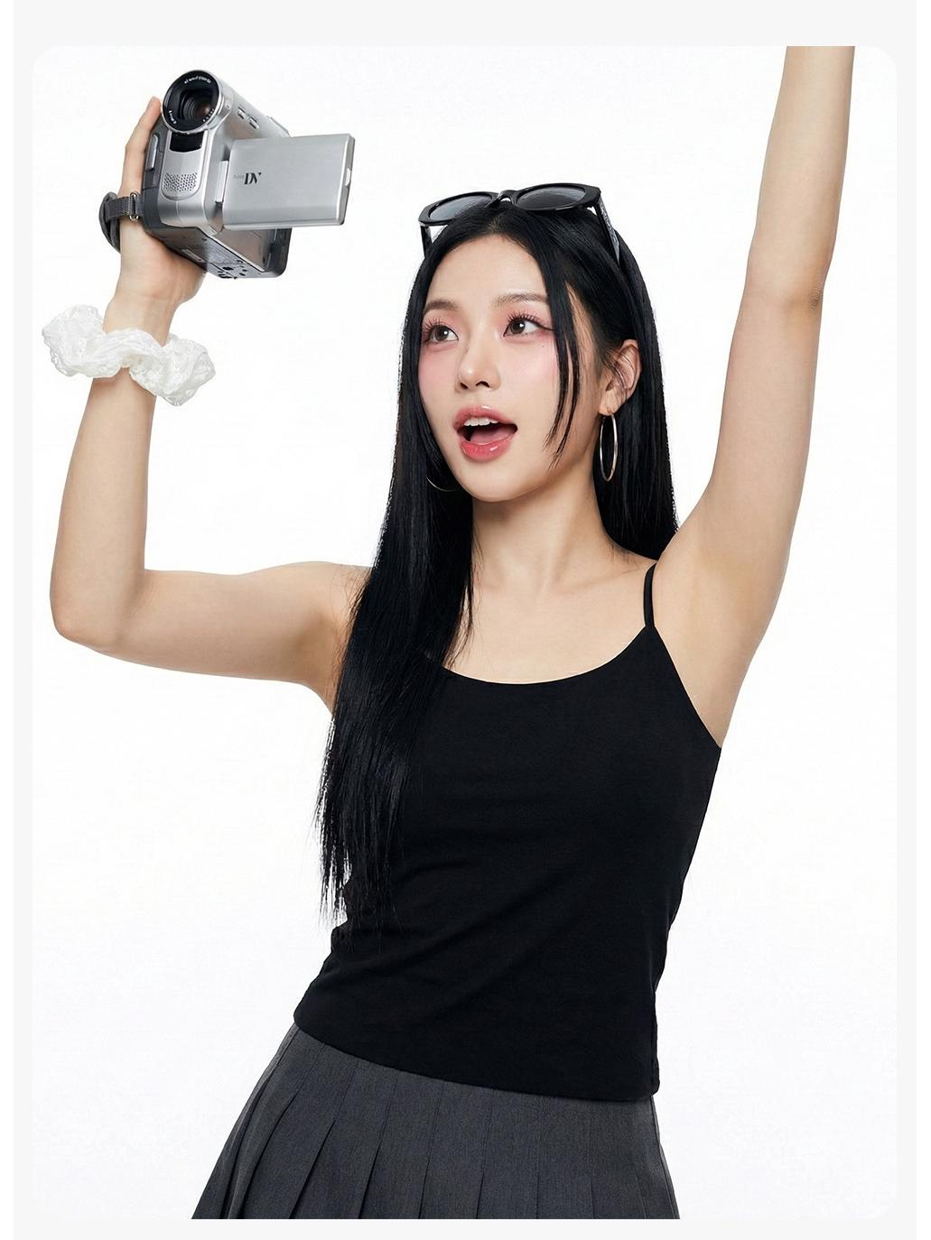 

Женская бесшовная майка-топ на осень/зиму с U-образным вырезом, встроенными бретелями и элегантным дизайном спинки One Size [80-110]