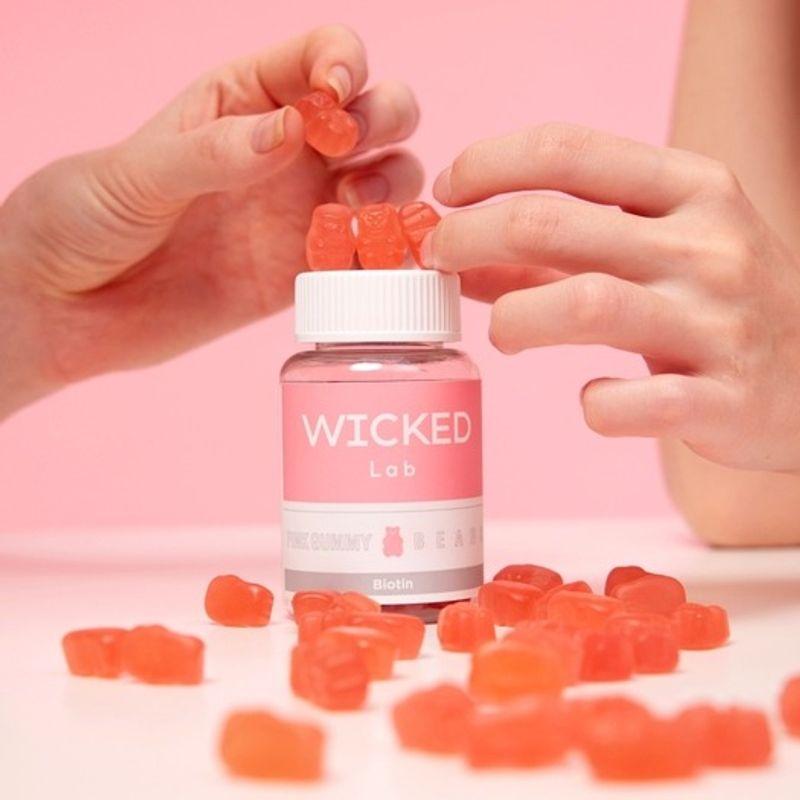 Wicked Lab Pink Gummy Bears, 1 bottle, High-Concentration Biotin Multivitamin, Plant-Based Vegan Jelly (40 gummies)