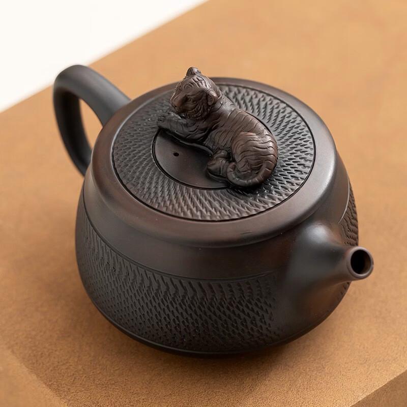 Crouching Tiger Hidden Dragon Zisha Teapot Set