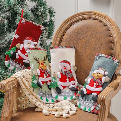 4 ks jutových vánočních punčoch, 3D Santa Claus sněhulák, los, vánoční dárkové tašky, vánoční krbové závěsné punčochy na stromeček, krbovou párty dekoraci